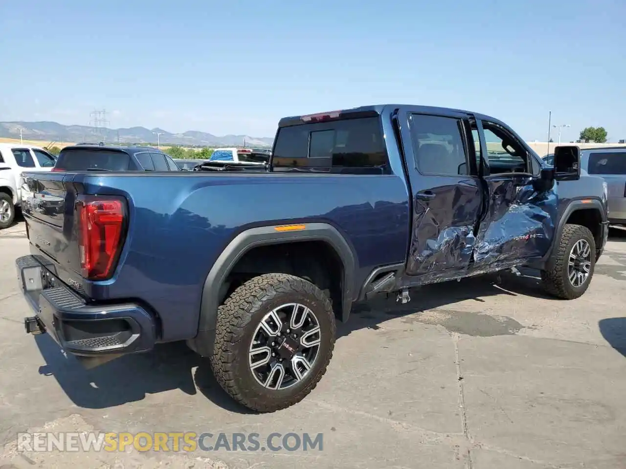 3 Photograph of a damaged car 1GT19PE71MF238869 GMC SIERRA 2021