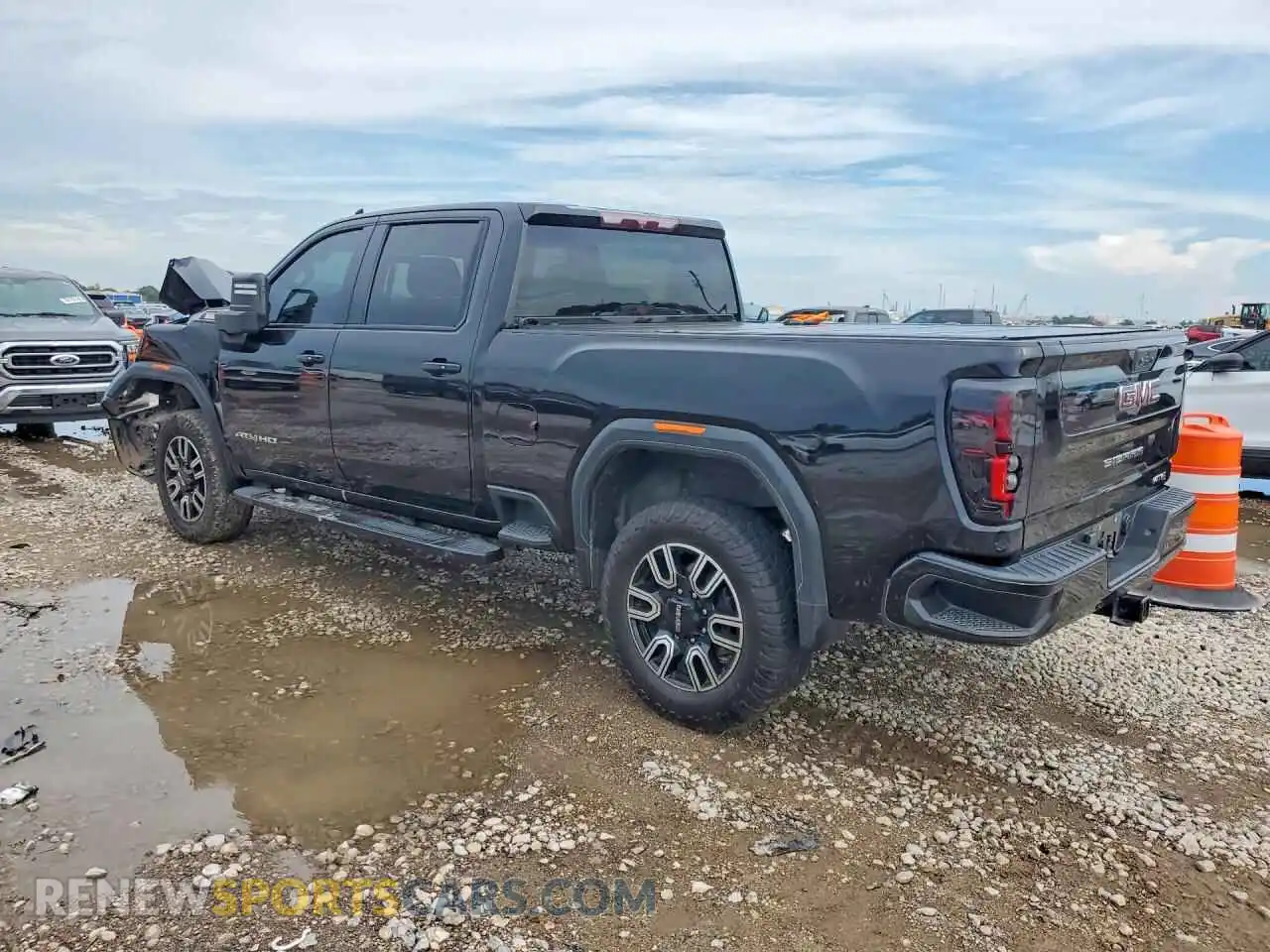 2 Photograph of a damaged car 1GT49PEY3MF312251 GMC SIERRA 2021