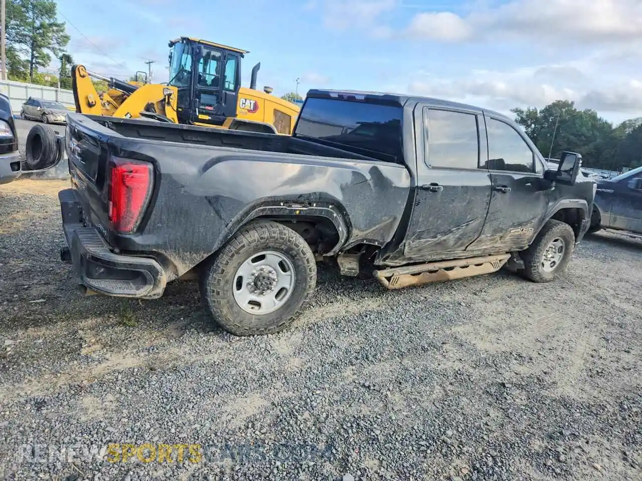 3 Photograph of a damaged car 1GT49PEY6MF290276 GMC SIERRA 2021