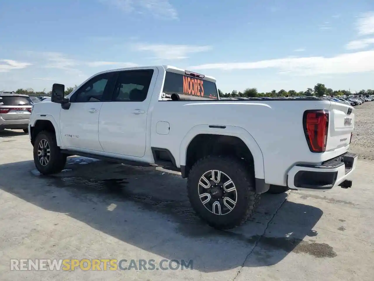 2 Photograph of a damaged car 1GT49PEY8MF316618 GMC SIERRA 2021