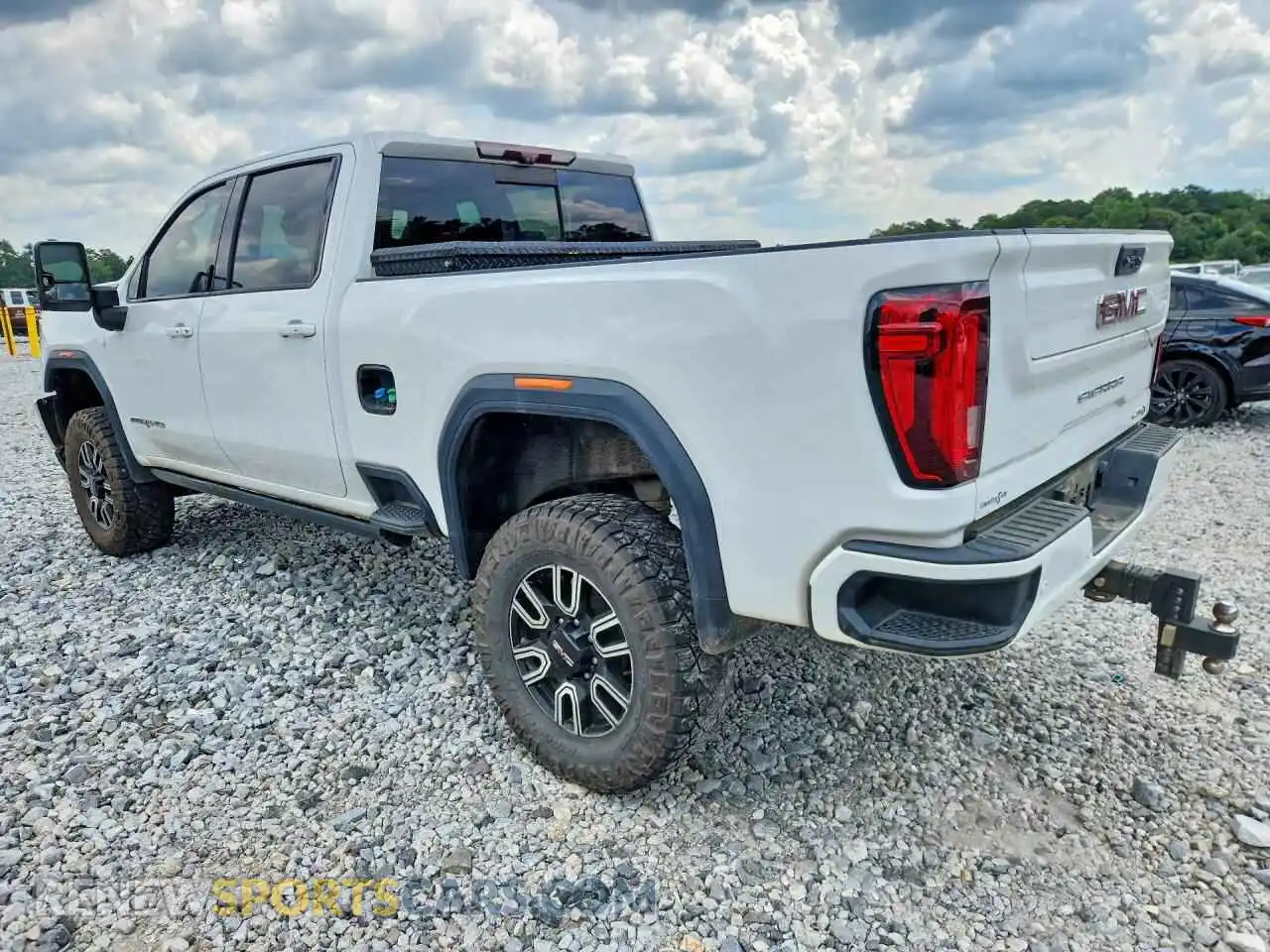 2 fotografías del automóvil dañado 1GT49PEY9MF239578 GMC SIERRA 2021