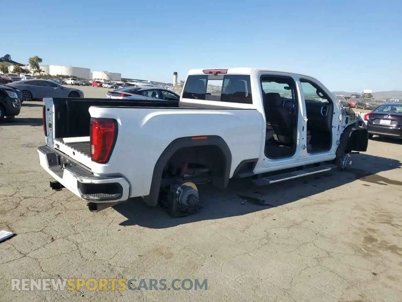 3 Photograph of a damaged car 1GT49REY4MF100597 GMC SIERRA 2021