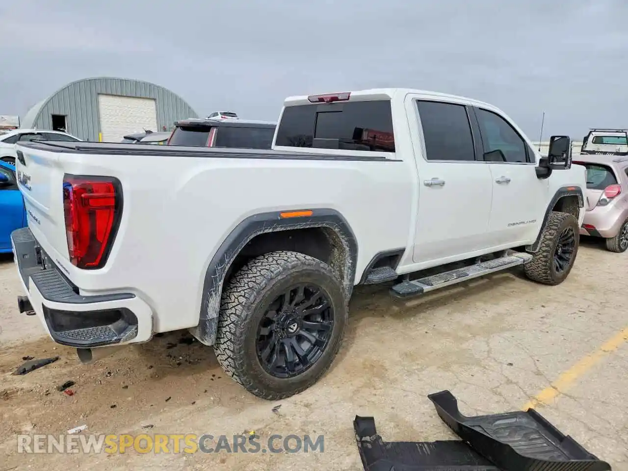 3 Photograph of a damaged car 1GT49REY6MF108927 GMC SIERRA 2021