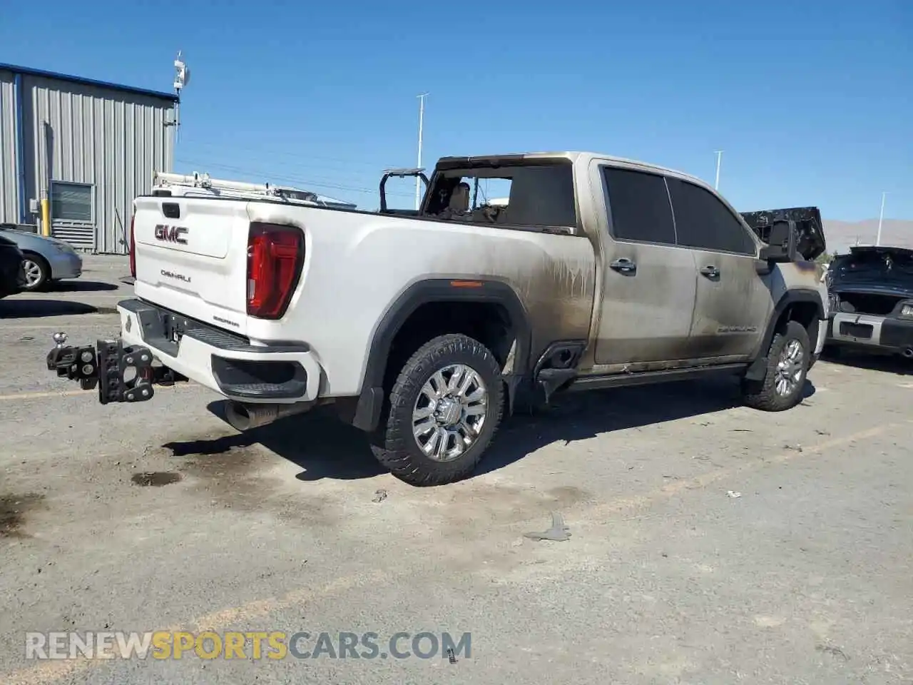 3 fotografías del automóvil dañado 1GT49REY6MF112119 GMC SIERRA 2021