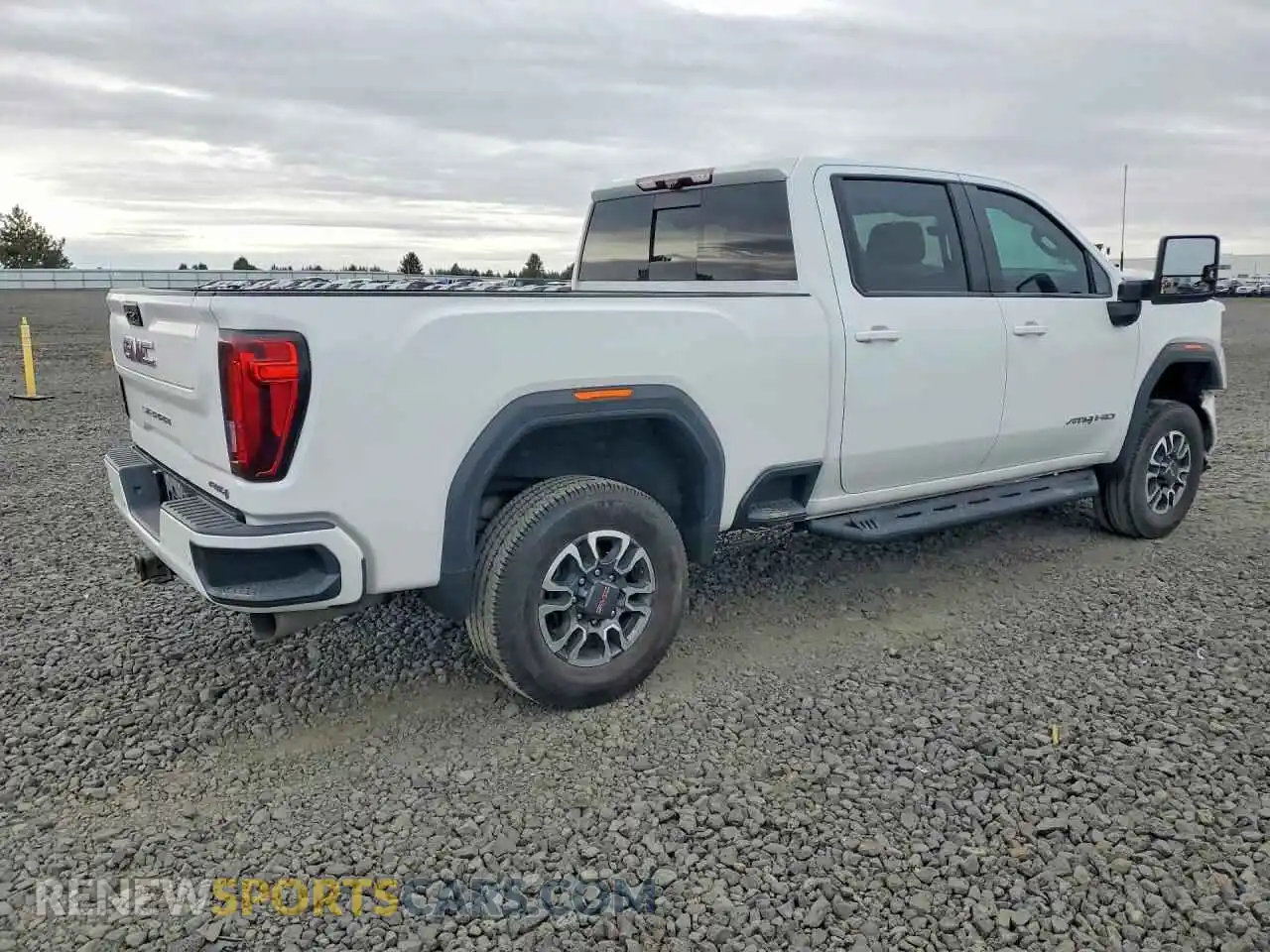 3 fotografías del automóvil dañado 1GT49VEY6MF104272 GMC SIERRA 2021