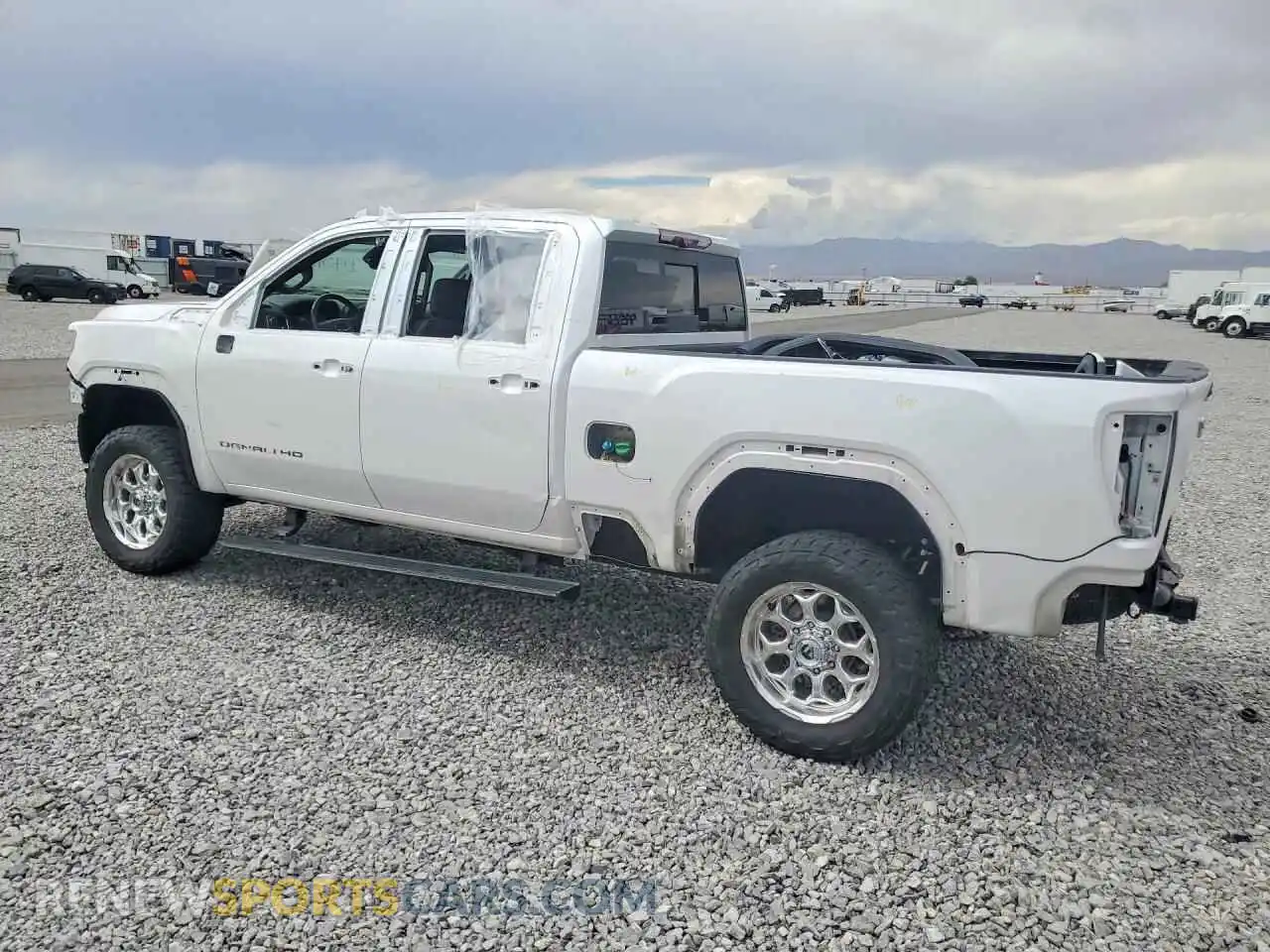 2 Фотография поврежденного автомобиля 1GT49WEY8MF260061 GMC SIERRA 2021