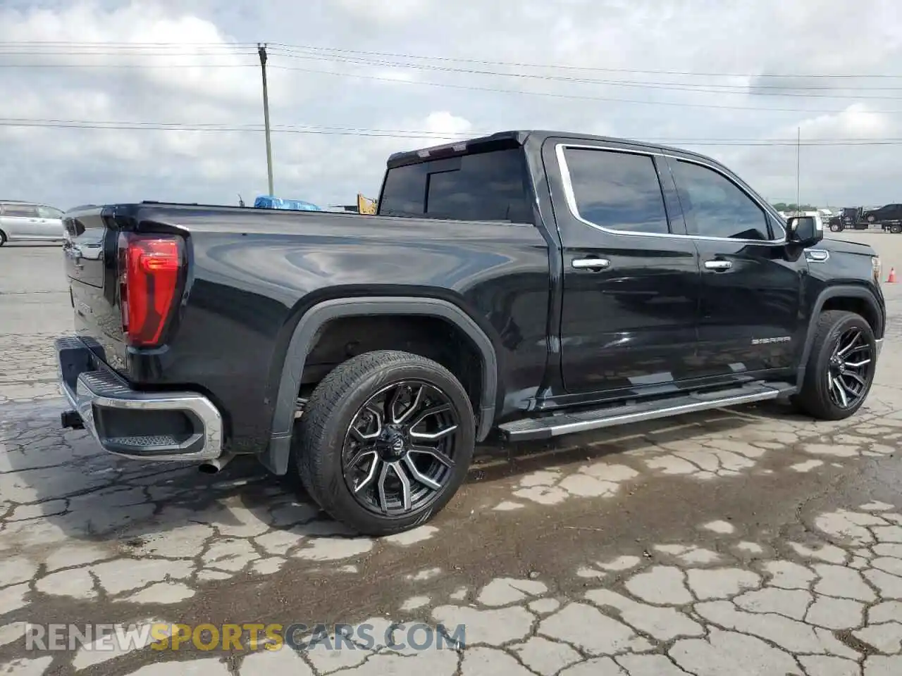3 Photograph of a damaged car 1GTP8DED3MZ449216 GMC SIERRA 2021