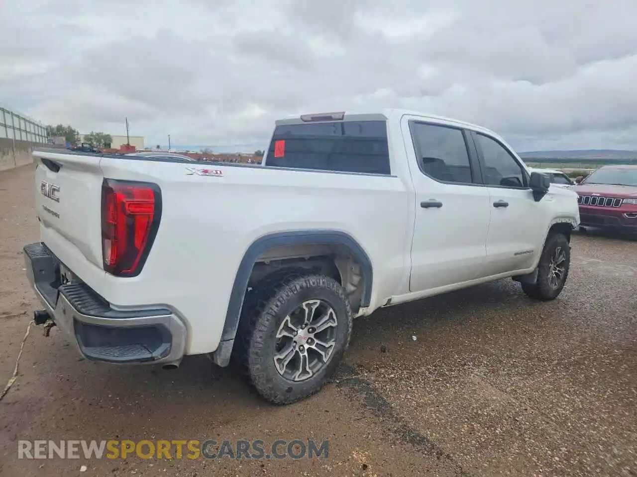 3 fotografías del automóvil dañado 1GTP9AEH3MZ164420 GMC SIERRA 2021
