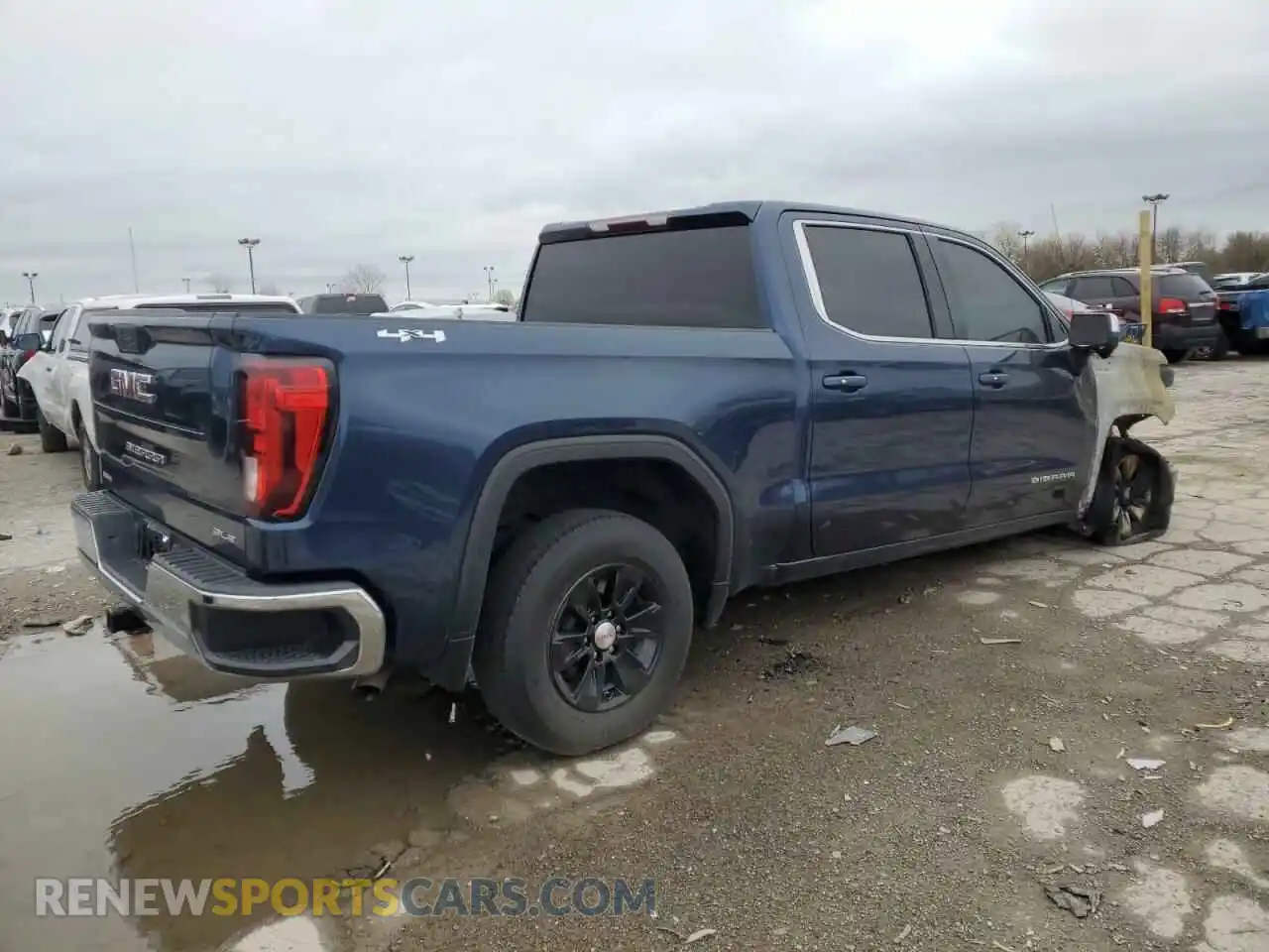 3 Photograph of a damaged car 1GTP9BEK1MZ233865 GMC SIERRA 2021