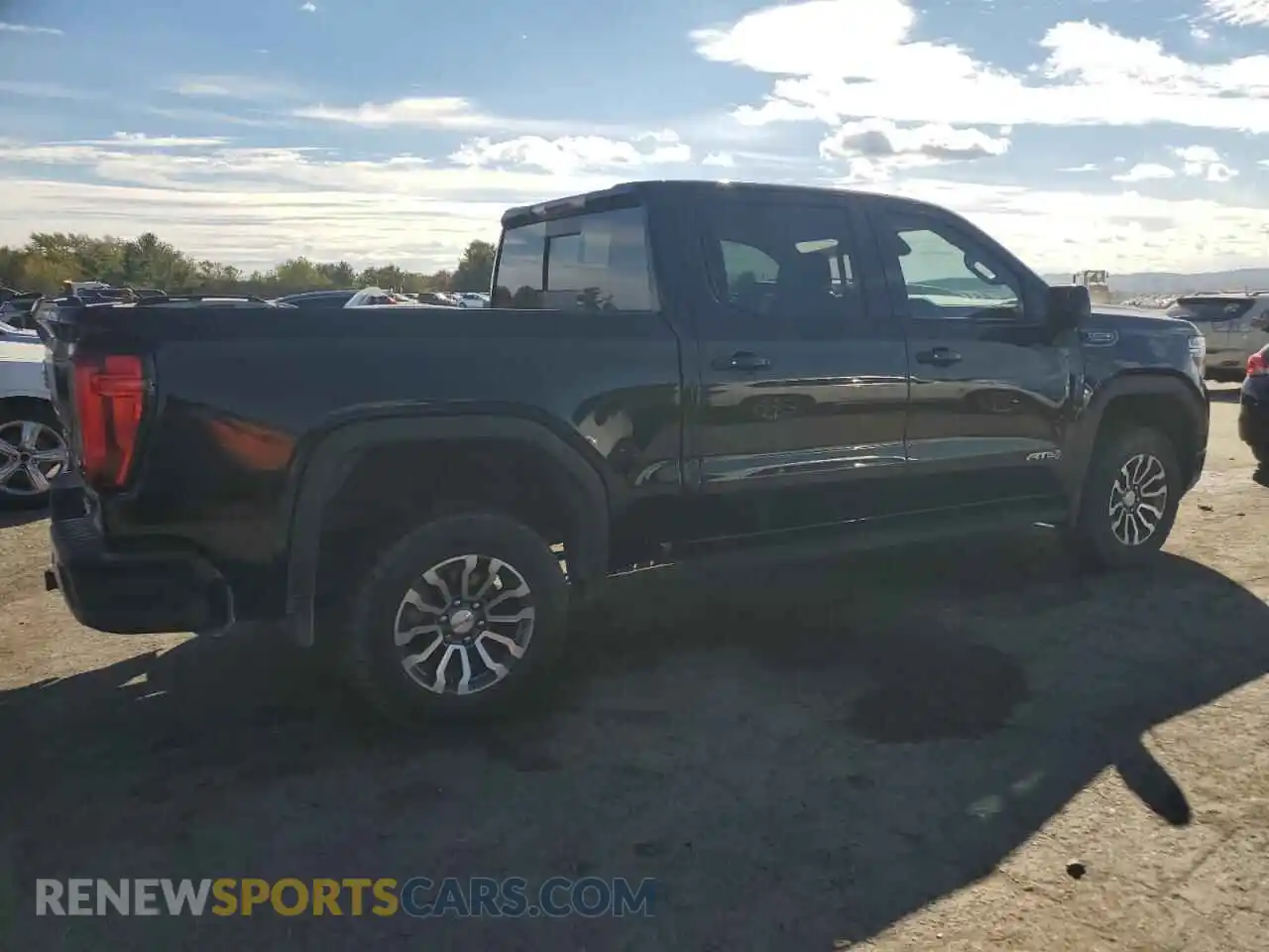3 Photograph of a damaged car 1GTP9EEL0MZ205551 GMC SIERRA 2021