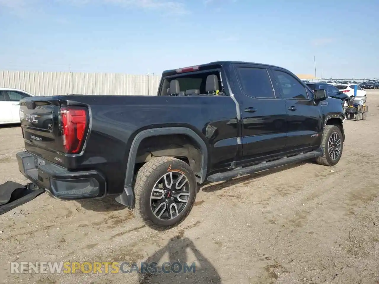 3 Photograph of a damaged car 1GTP9EEL2MZ423877 GMC SIERRA 2021