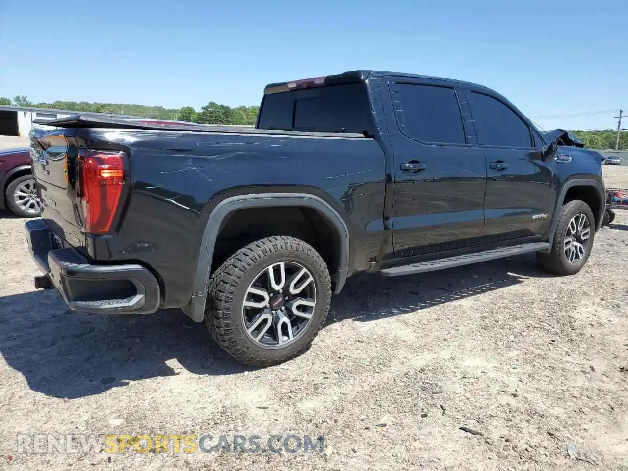 3 Photograph of a damaged car 1GTP9EEL3MZ118971 GMC SIERRA 2021