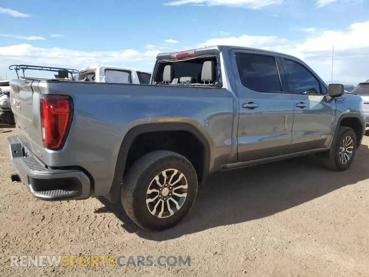 3 Photograph of a damaged car 1GTP9EELXMZ183235 GMC SIERRA 2021