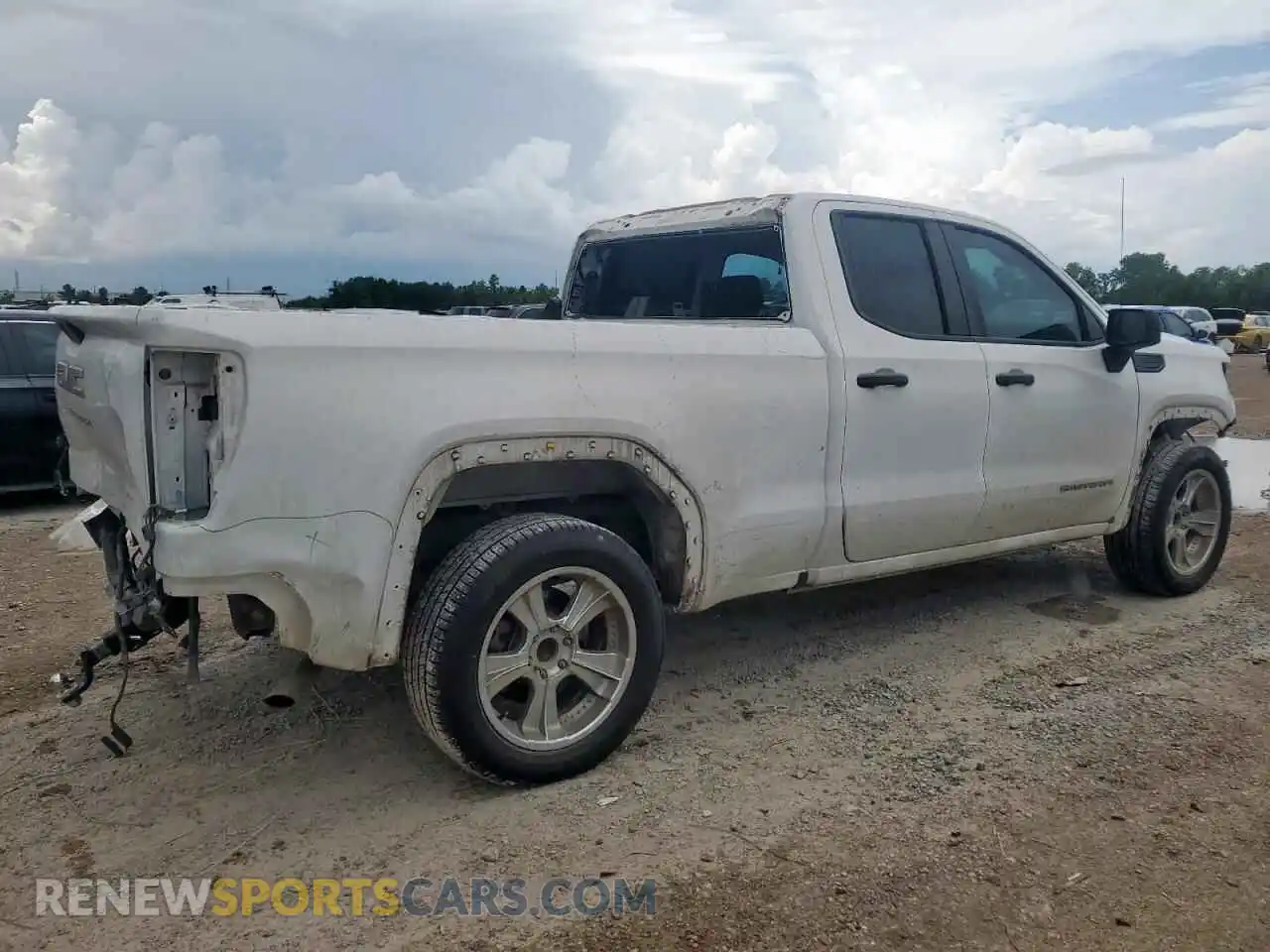 3 Фотография поврежденного автомобиля 1GTR8AEF3MZ184970 GMC SIERRA 2021