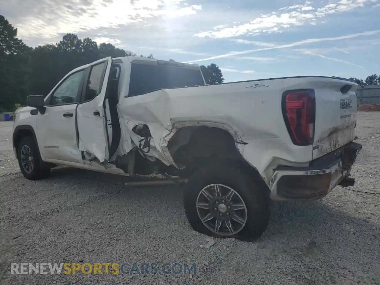 2 Photograph of a damaged car 1GTR9AEF7MZ301401 GMC SIERRA 2021