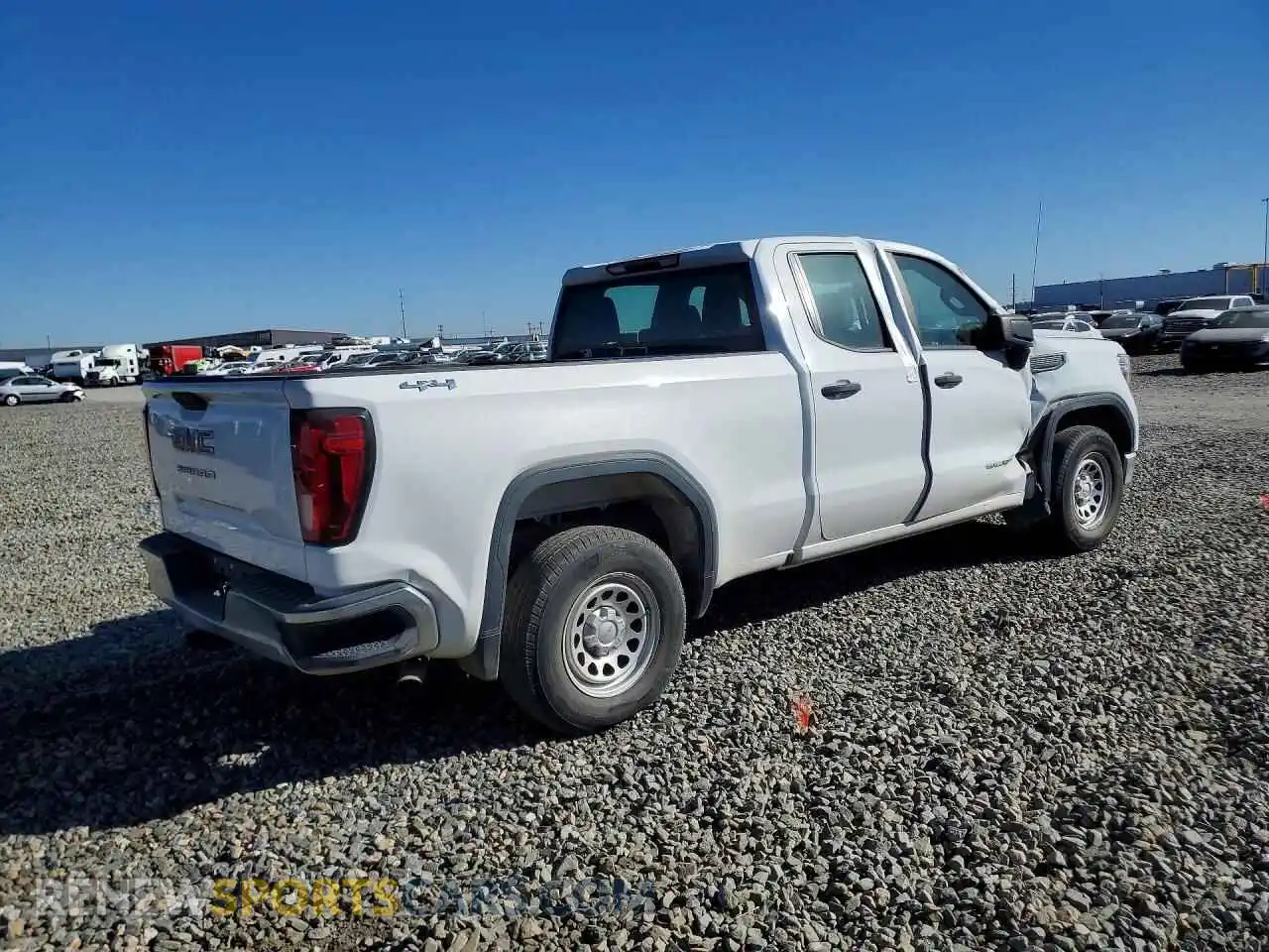 3 fotografías del automóvil dañado 1GTR9AEK2MZ203812 GMC SIERRA 2021