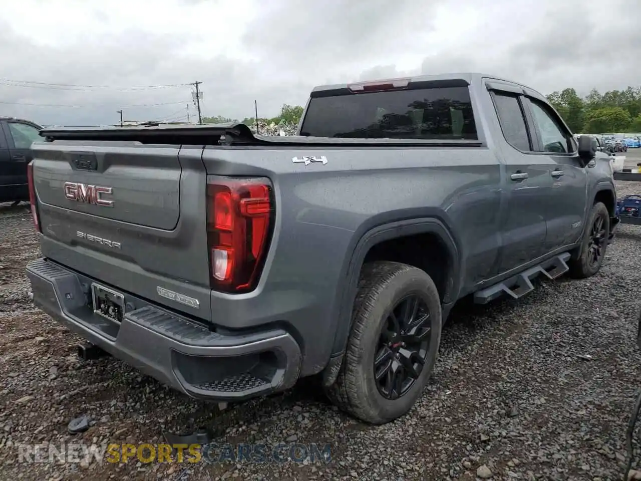 3 Photograph of a damaged car 1GTR9CED2MZ371494 GMC SIERRA 2021