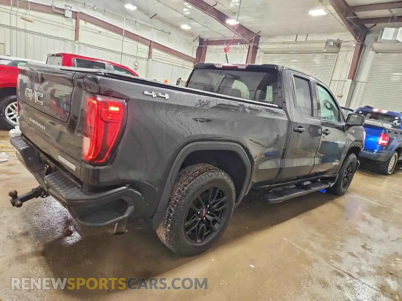 3 Photograph of a damaged car 1GTR9GEK5MZ347230 GMC SIERRA 2021
