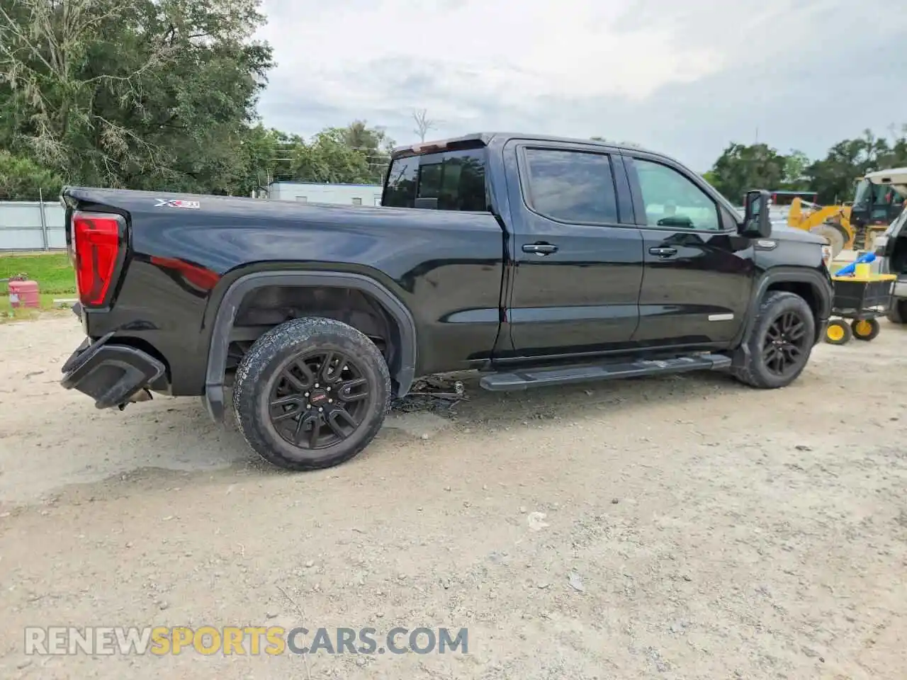 3 Photograph of a damaged car 1GTU9CED2MZ311984 GMC SIERRA 2021
