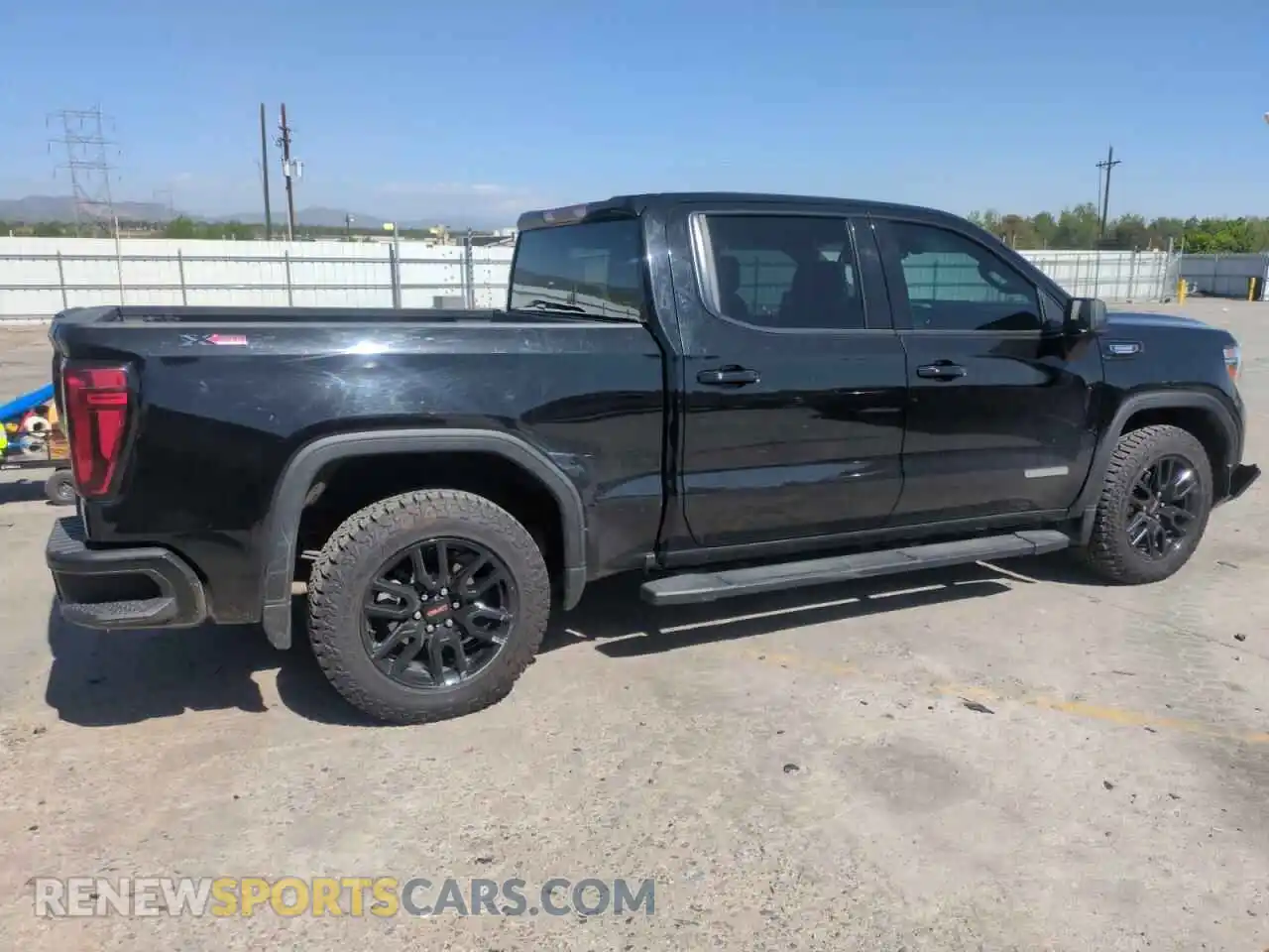 3 Photograph of a damaged car 1GTU9CET0MZ419219 GMC SIERRA 2021