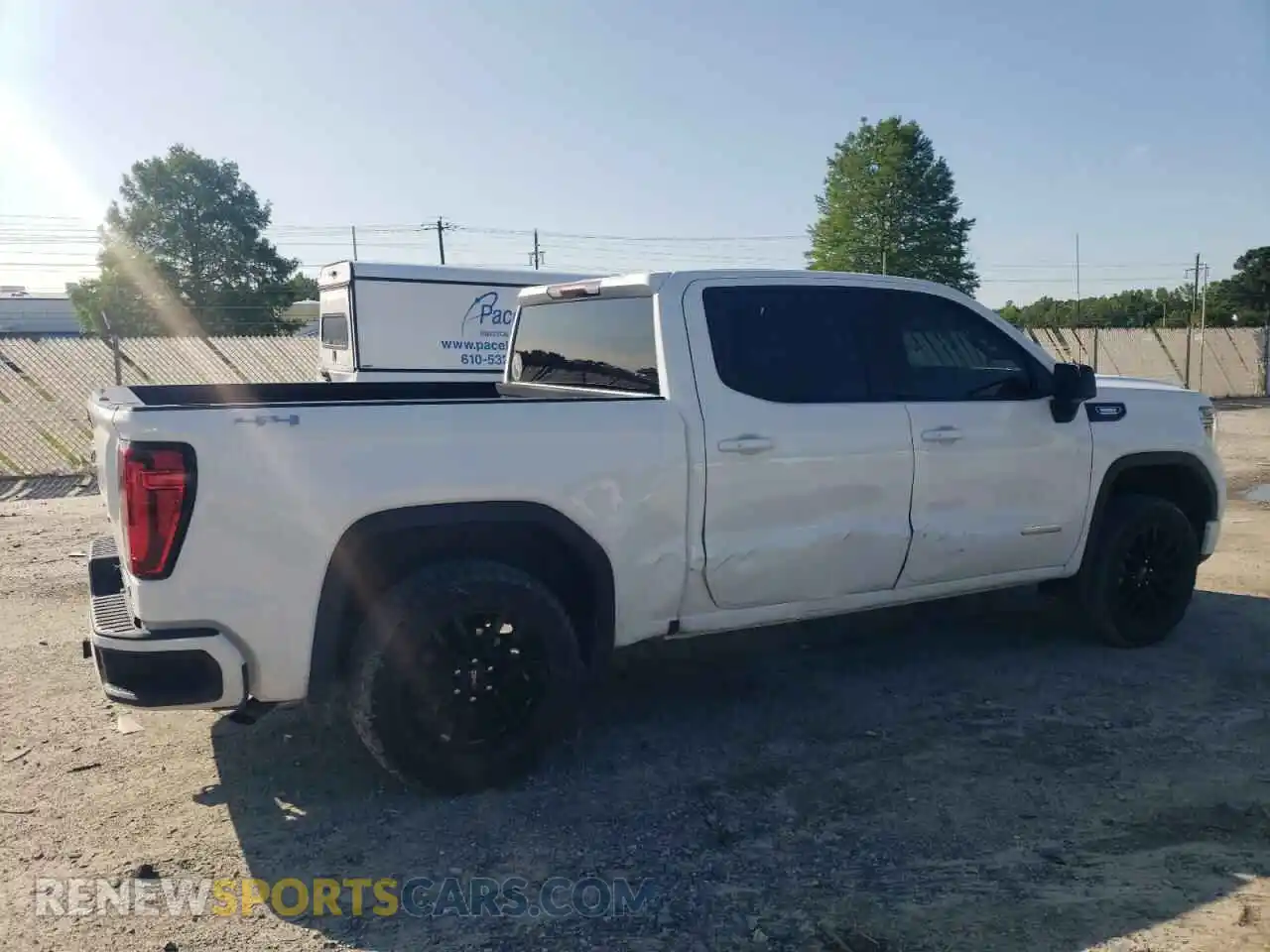 3 Photograph of a damaged car 1GTU9CET1MZ399238 GMC SIERRA 2021
