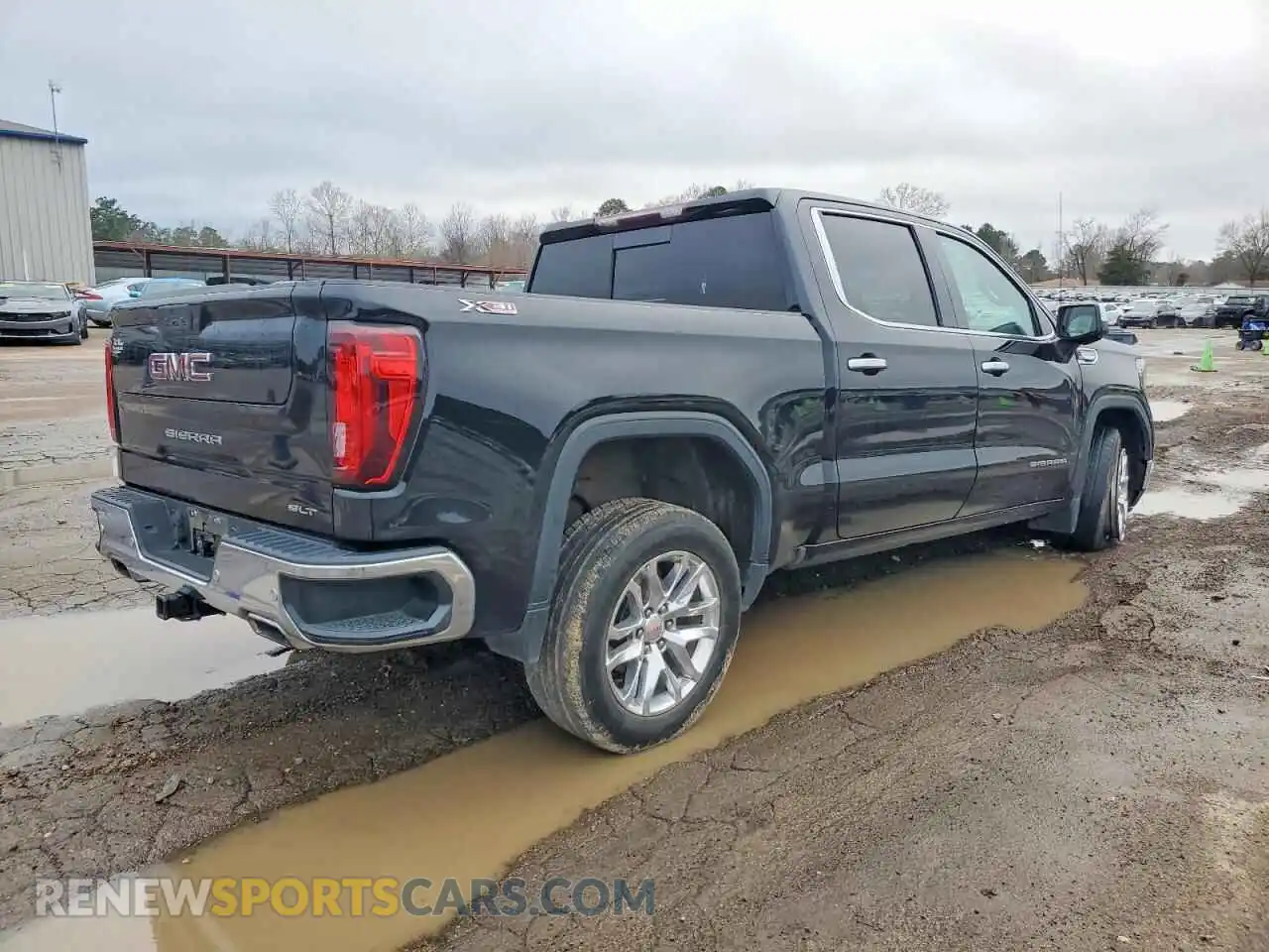 3 Photograph of a damaged car 1GTU9DED6MZ138427 GMC SIERRA 2021