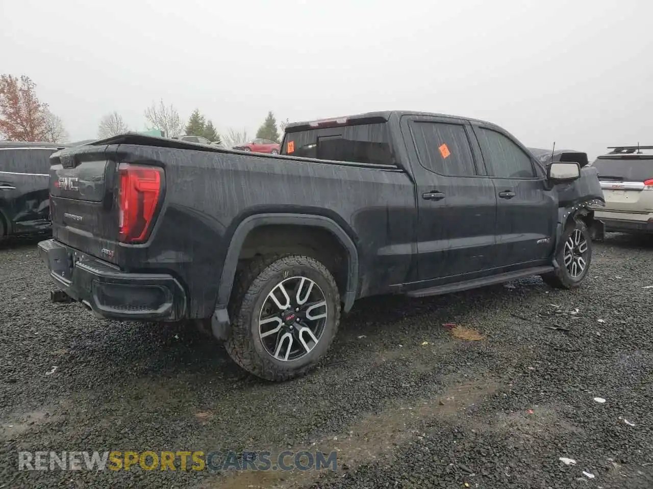 3 Photograph of a damaged car 1GTU9EET3MZ214568 GMC SIERRA 2021