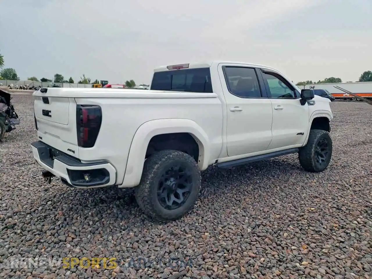 3 fotografías del automóvil dañado 1GTU9EET4MZ107190 GMC SIERRA 2021