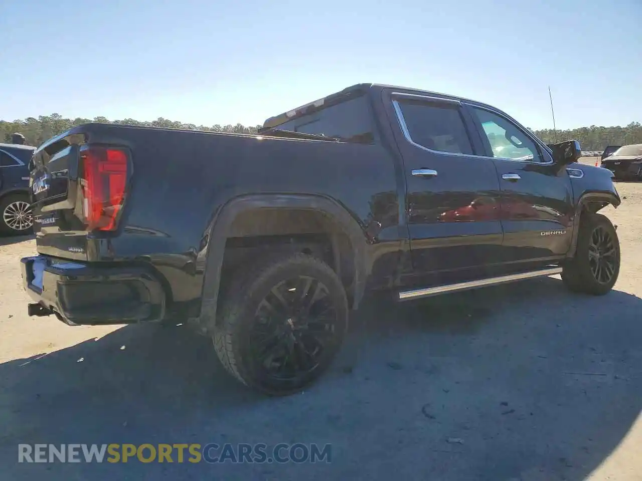 3 Photograph of a damaged car 1GTU9FEL9MZ242929 GMC SIERRA 2021