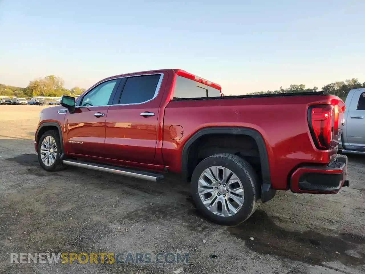 2 Photograph of a damaged car 1GTU9FELXMZ335121 GMC SIERRA 2021