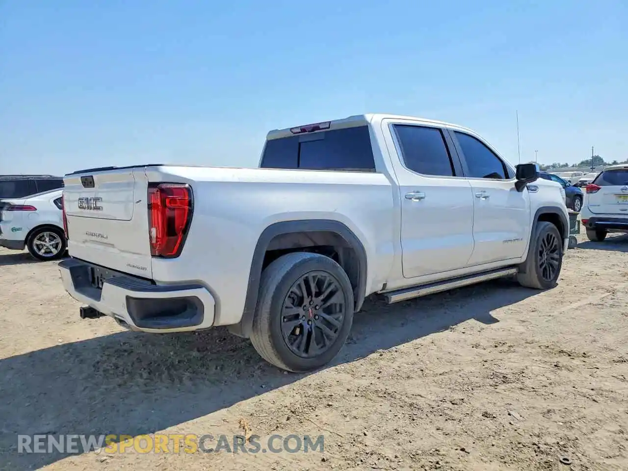 3 Фотография поврежденного автомобиля 1GTU9FET7MZ331558 GMC SIERRA 2021