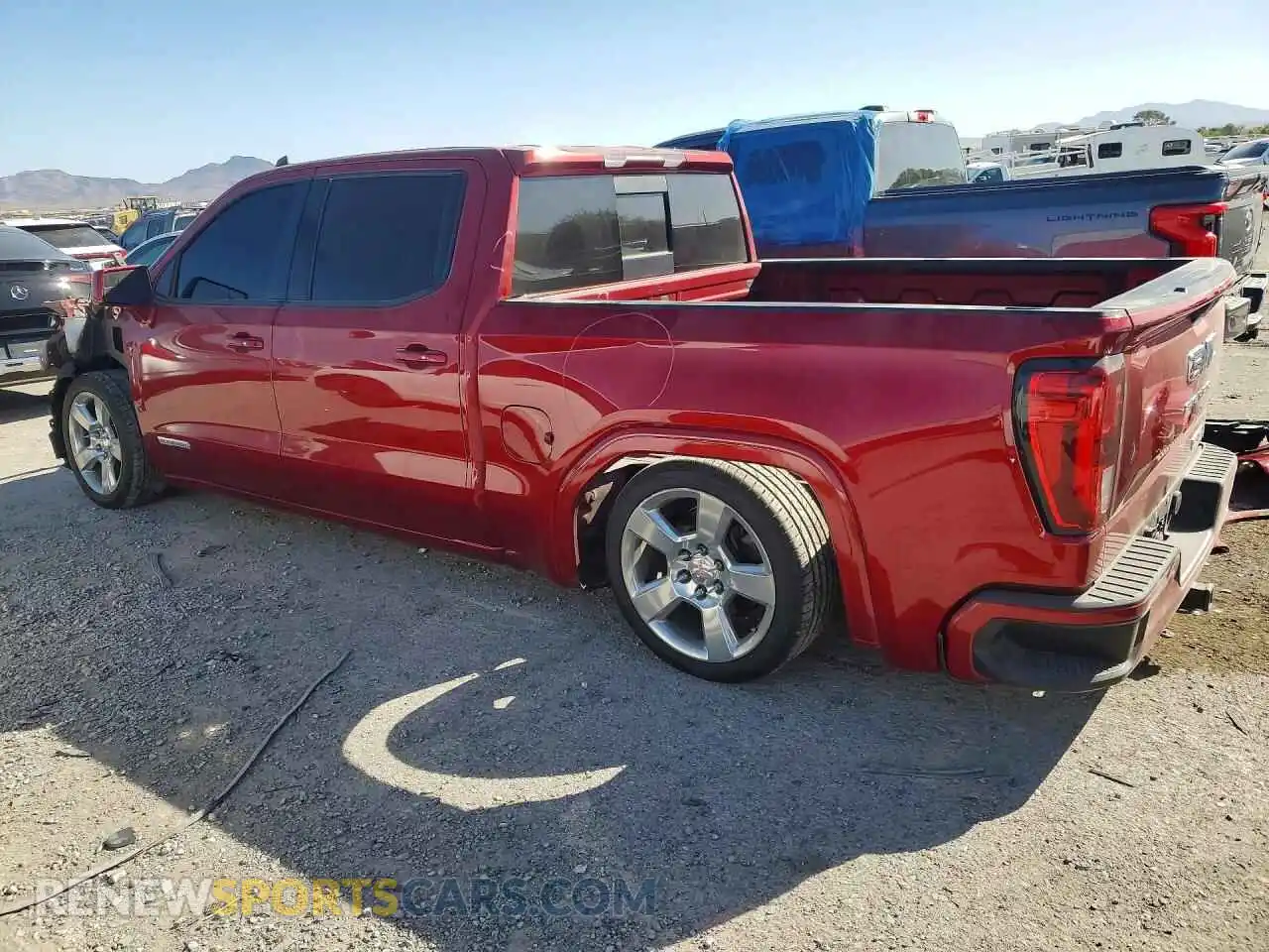 2 fotografías del automóvil dañado 3GTP8CED5MG177066 GMC SIERRA 2021