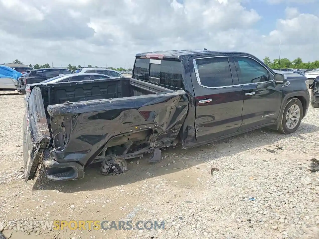 3 Photograph of a damaged car 3GTP8FED4MG402613 GMC SIERRA 2021