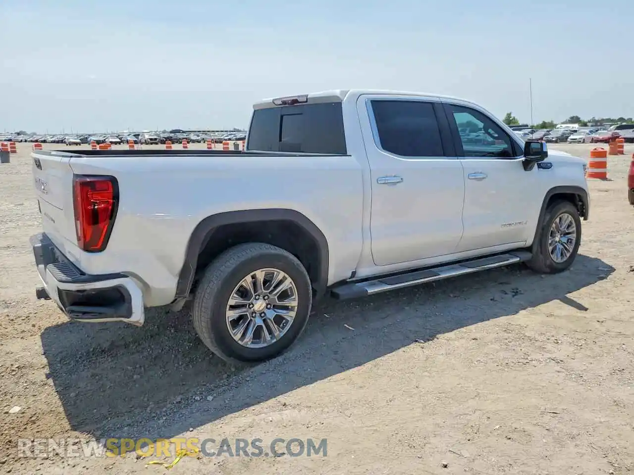 3 Photograph of a damaged car 3GTP8FED5MG307350 GMC SIERRA 2021