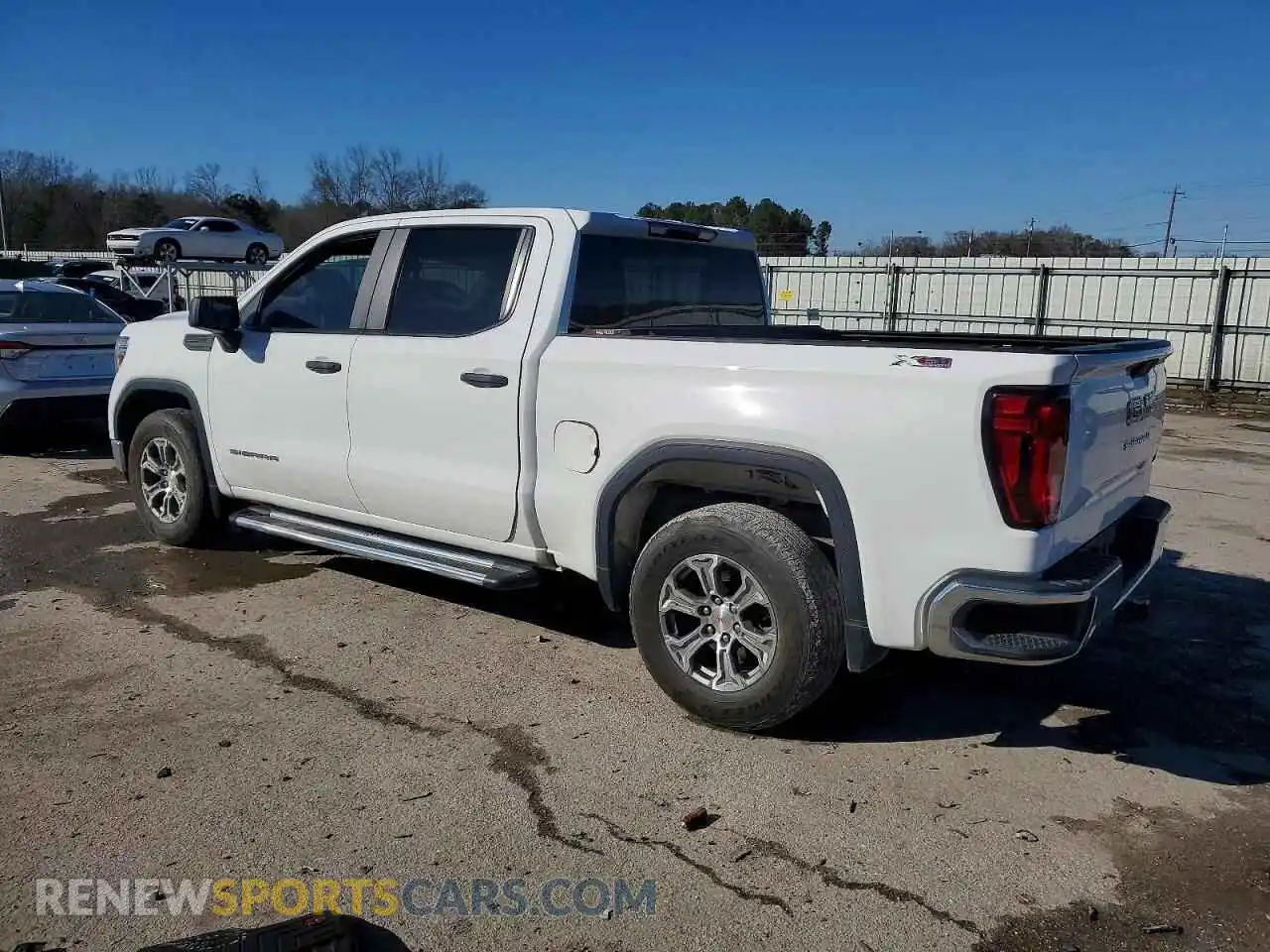 2 Photograph of a damaged car 3GTP9AEH8MG246031 GMC SIERRA 2021