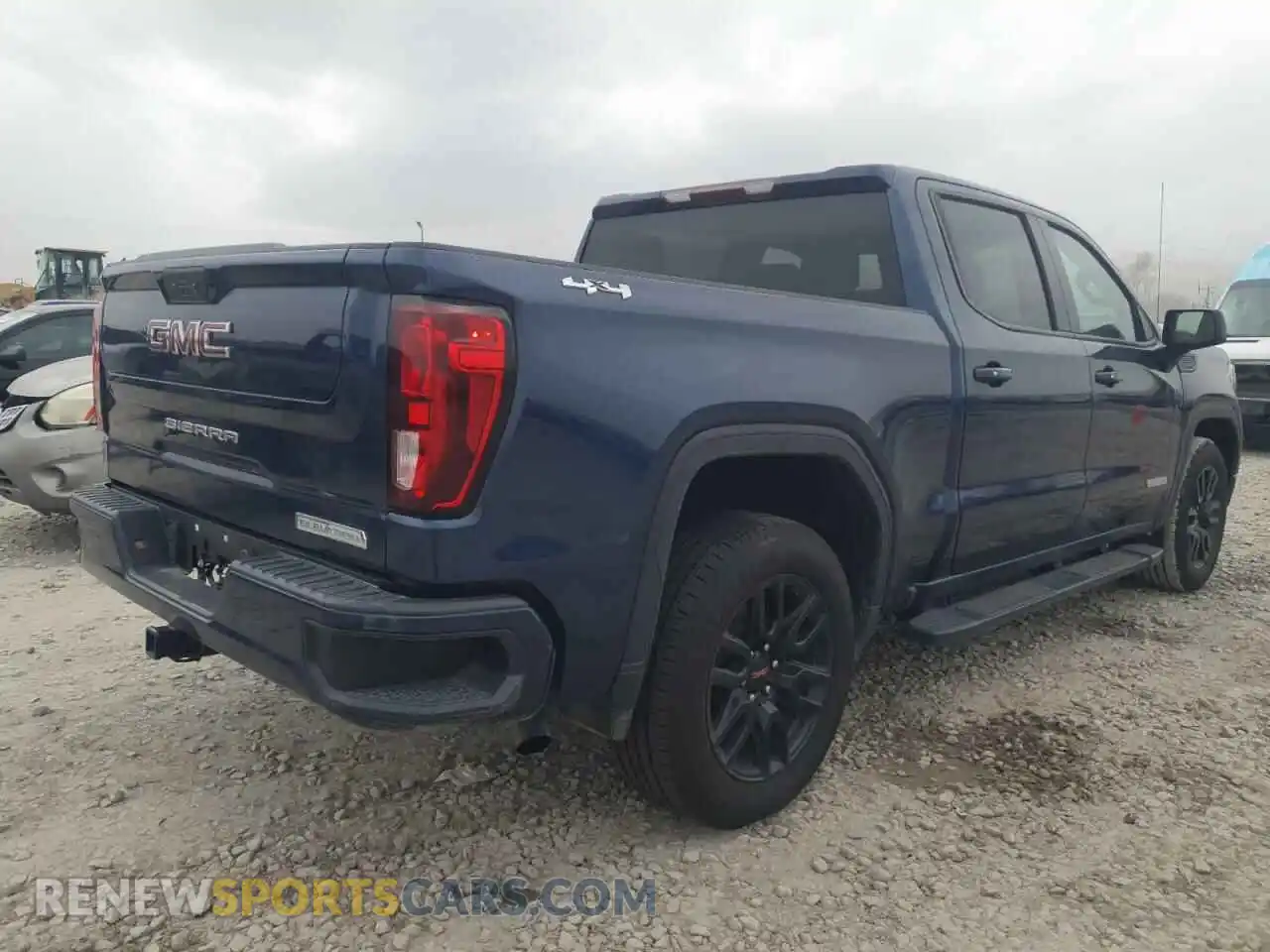 3 Photograph of a damaged car 3GTP9CEK4MG481887 GMC SIERRA 2021