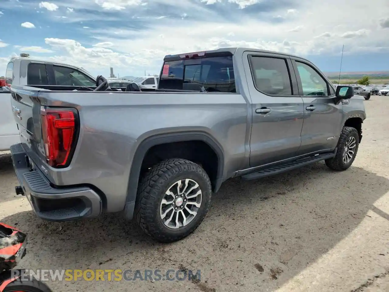 3 Photograph of a damaged car 3GTP9EEDXMG325432 GMC SIERRA 2021