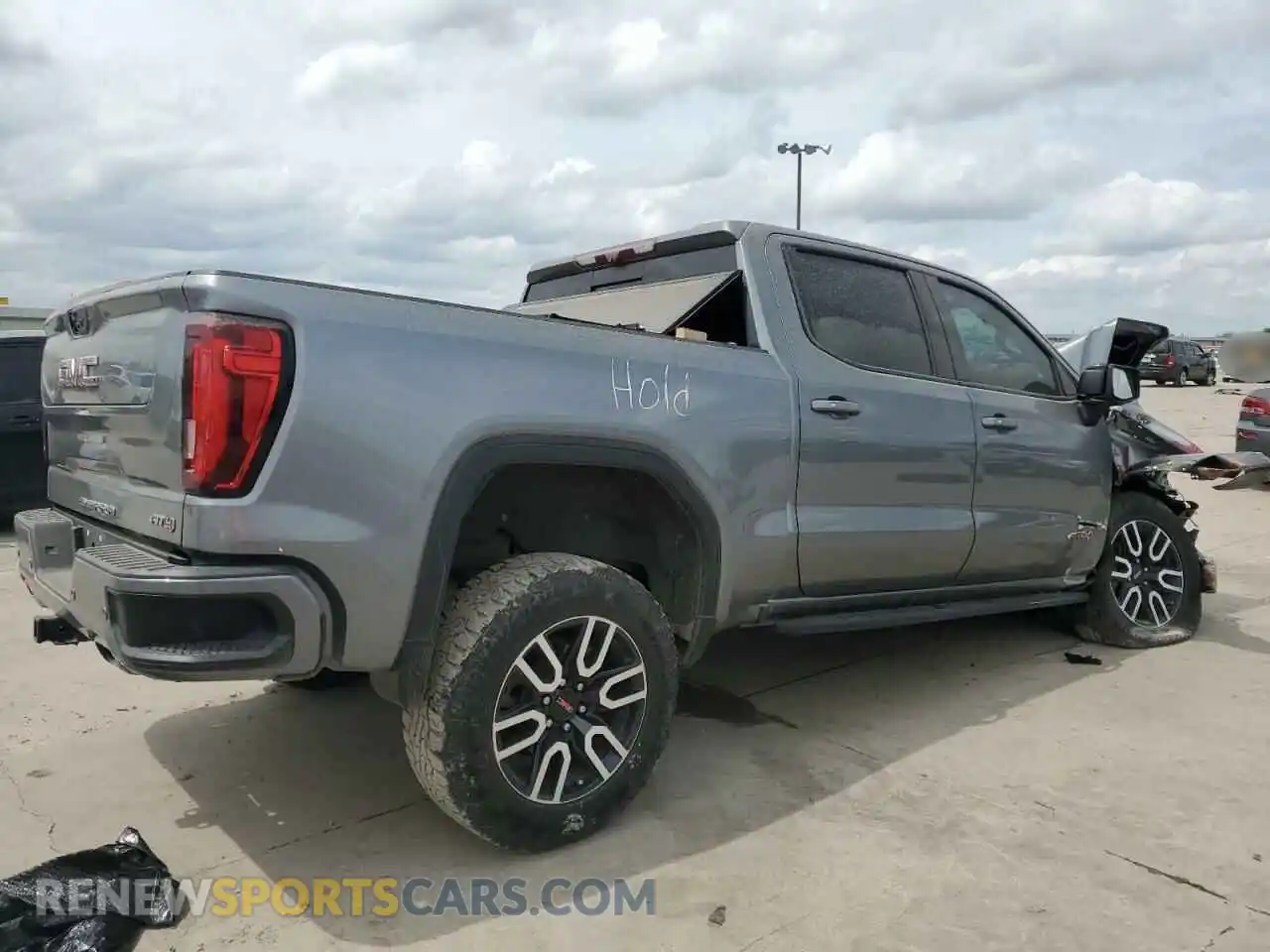 3 Photograph of a damaged car 3GTP9EEL1MG160314 GMC SIERRA 2021