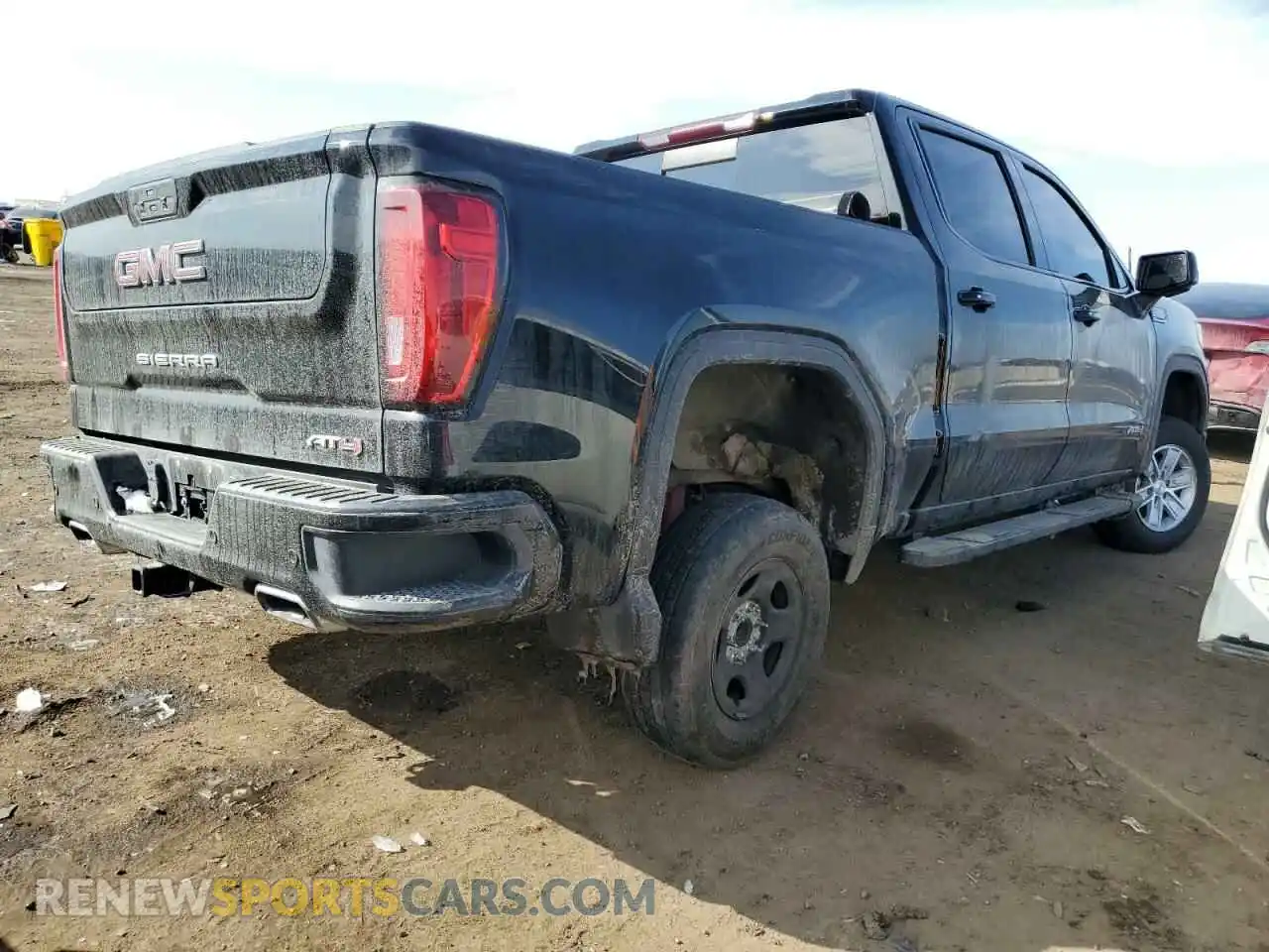 3 Photograph of a damaged car 3GTP9EEL7MG261132 GMC SIERRA 2021