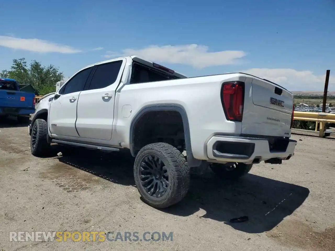 2 Photograph of a damaged car 3GTP9EEL8MG250821 GMC SIERRA 2021