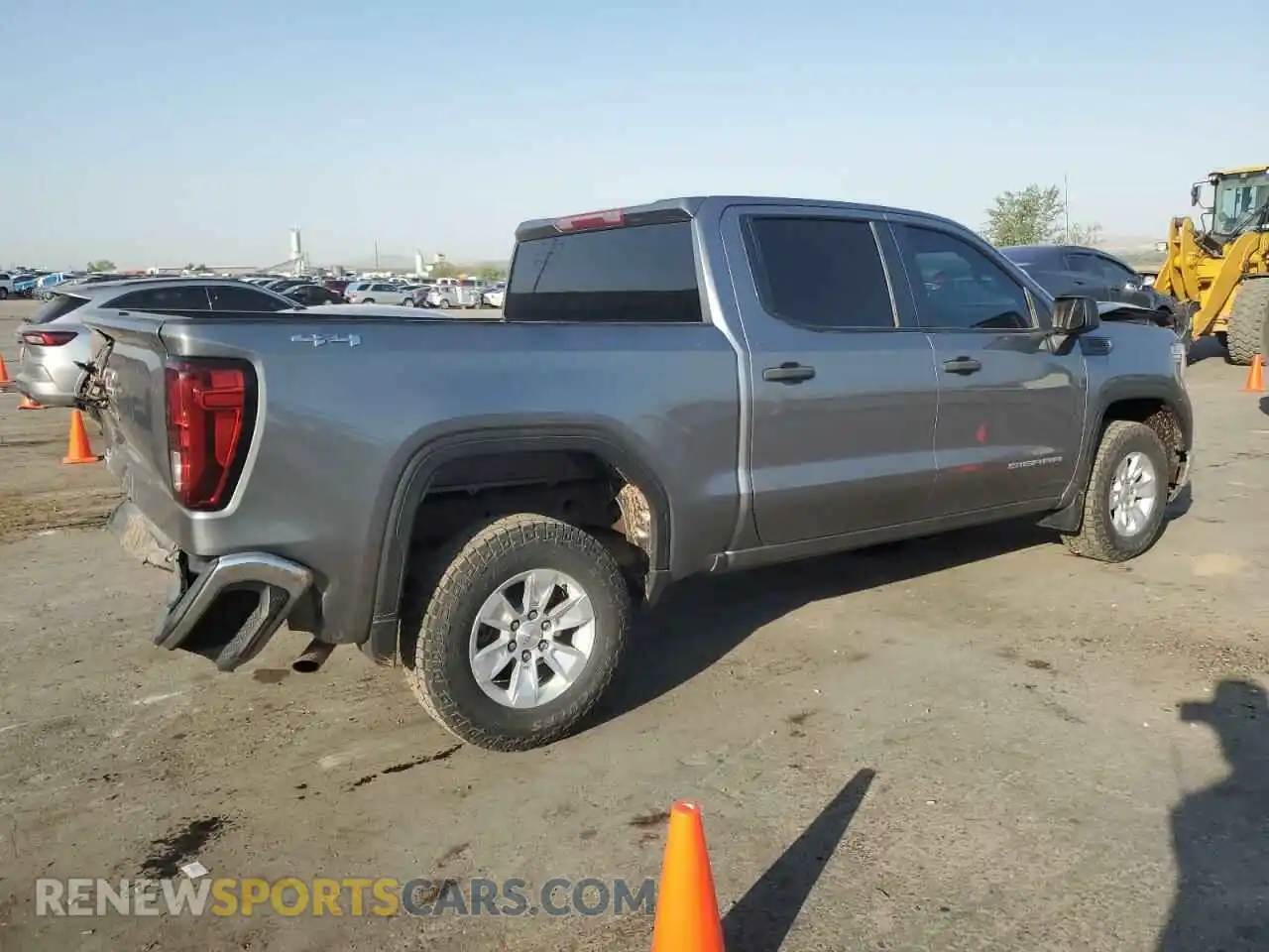 3 Photograph of a damaged car 3GTU9AEF1MG200185 GMC SIERRA 2021