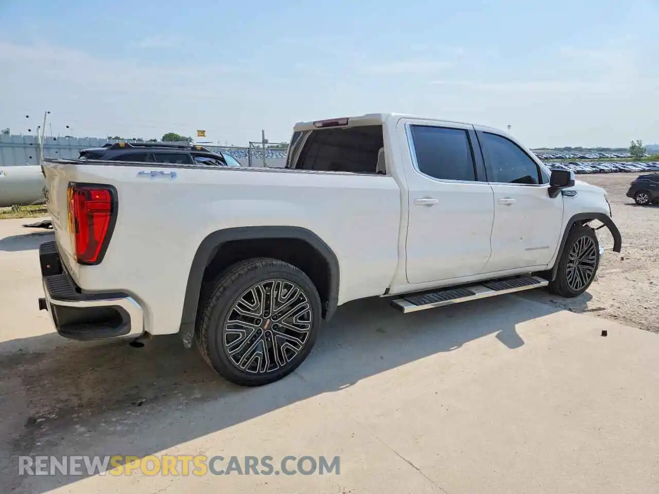 3 fotografías del automóvil dañado 3GTU9BED0MG275917 GMC SIERRA 2021