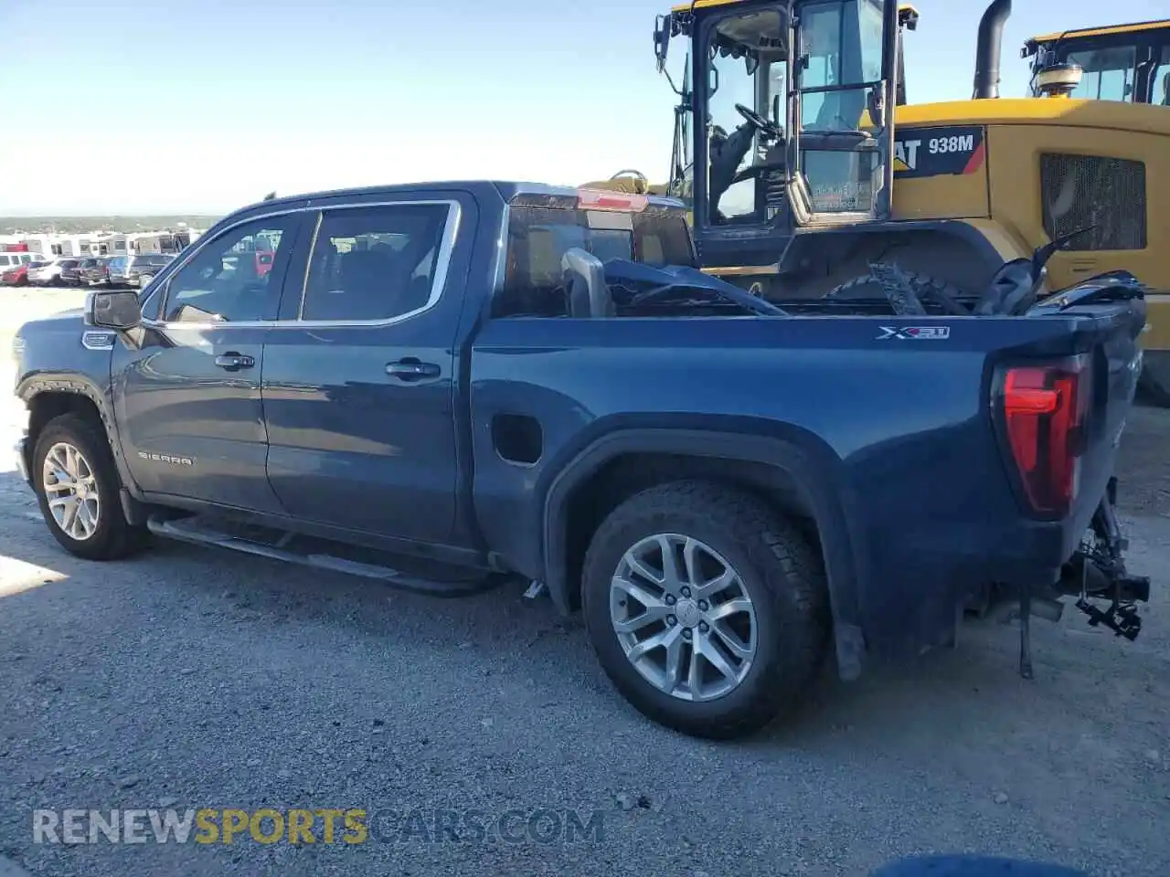 2 Photograph of a damaged car 3GTU9BED1MG264229 GMC SIERRA 2021