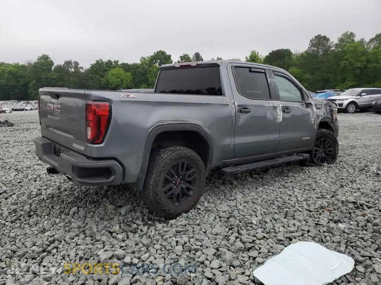 3 Photograph of a damaged car 3GTU9CED5MG145119 GMC SIERRA 2021