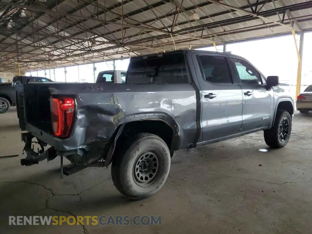 3 Photograph of a damaged car 3GTU9CED8MG252715 GMC SIERRA 2021