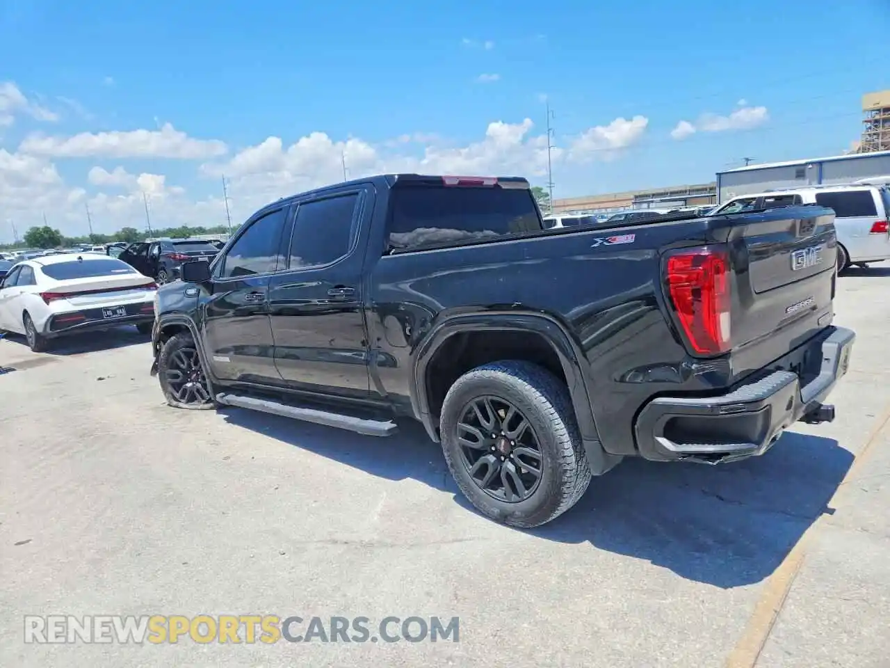 2 fotografías del automóvil dañado 3GTU9CETXMG434813 GMC SIERRA 2021