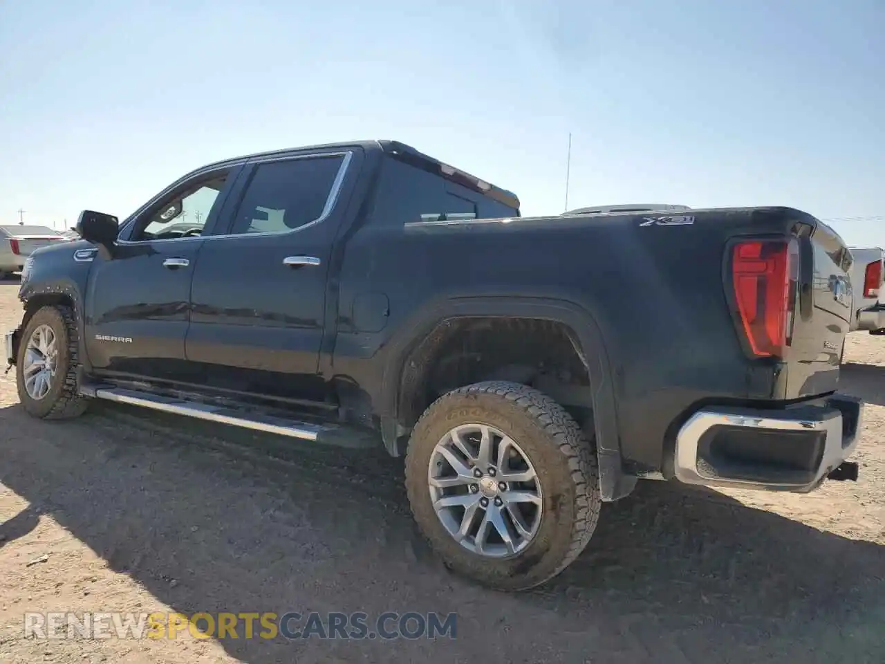 2 Photograph of a damaged car 3GTU9DEDXMG269554 GMC SIERRA 2021