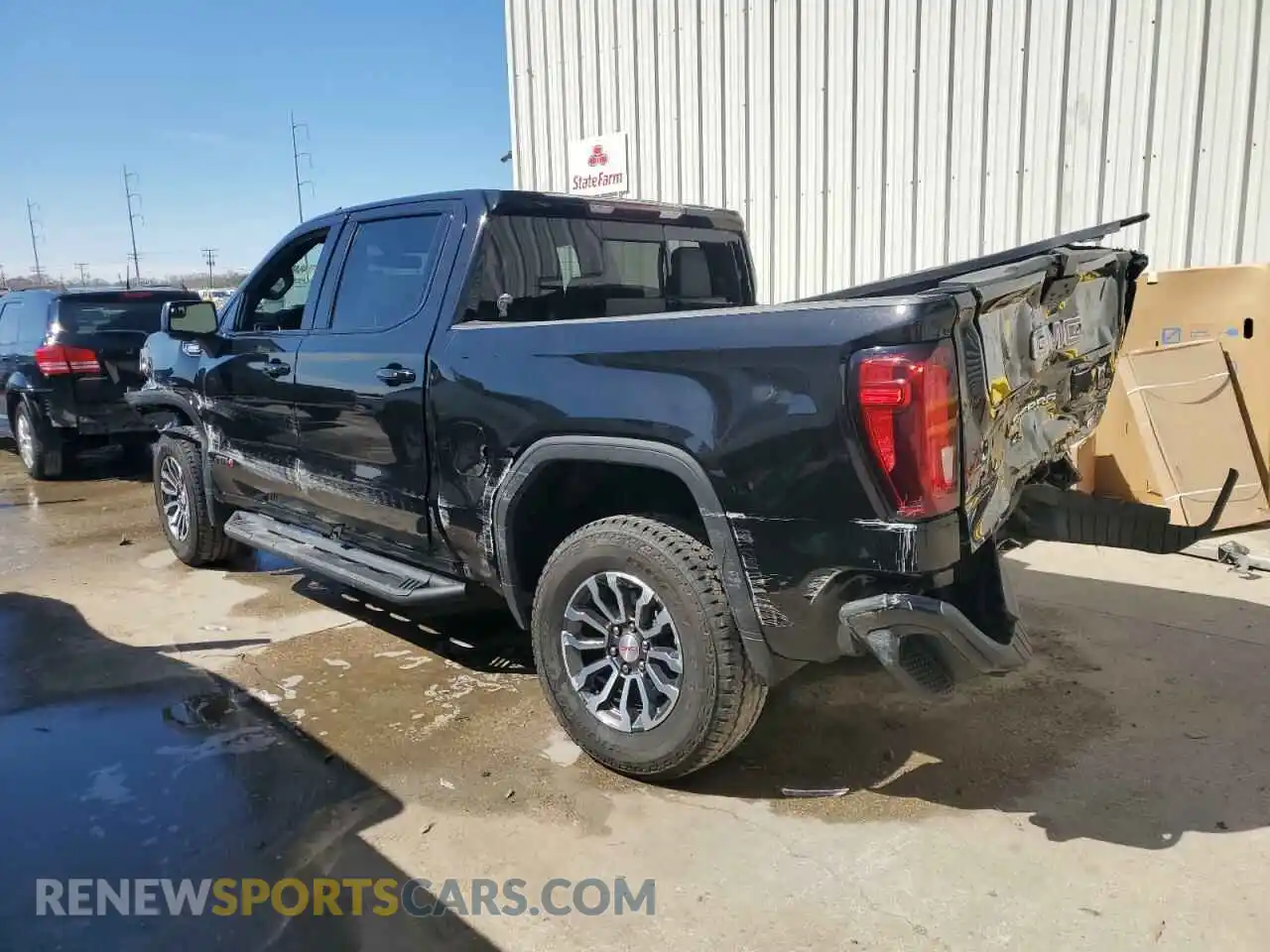 2 Photograph of a damaged car 3GTU9EET9MG370548 GMC SIERRA 2021