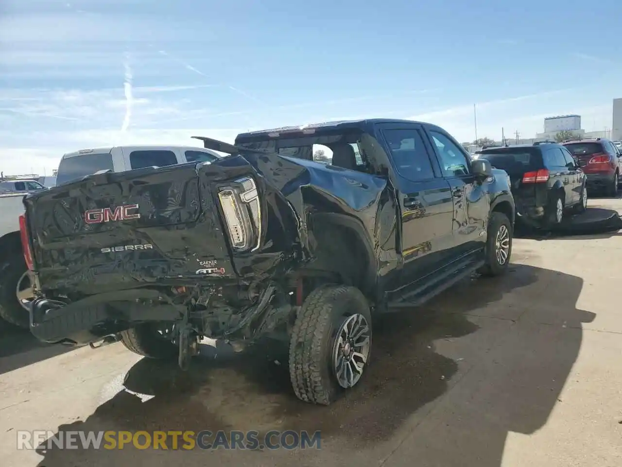 3 Photograph of a damaged car 3GTU9EET9MG370548 GMC SIERRA 2021