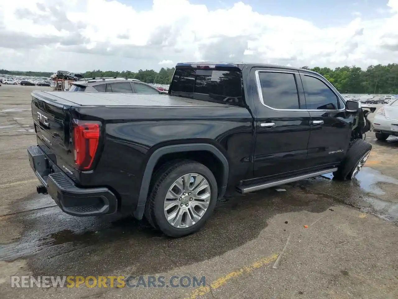 3 Photograph of a damaged car 3GTU9FEL4MG299569 GMC SIERRA 2021
